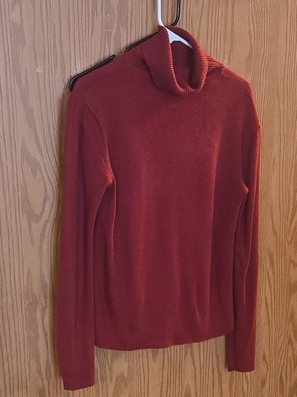 Women's Rust Turtleneck Sweater - Classic Cozy Style